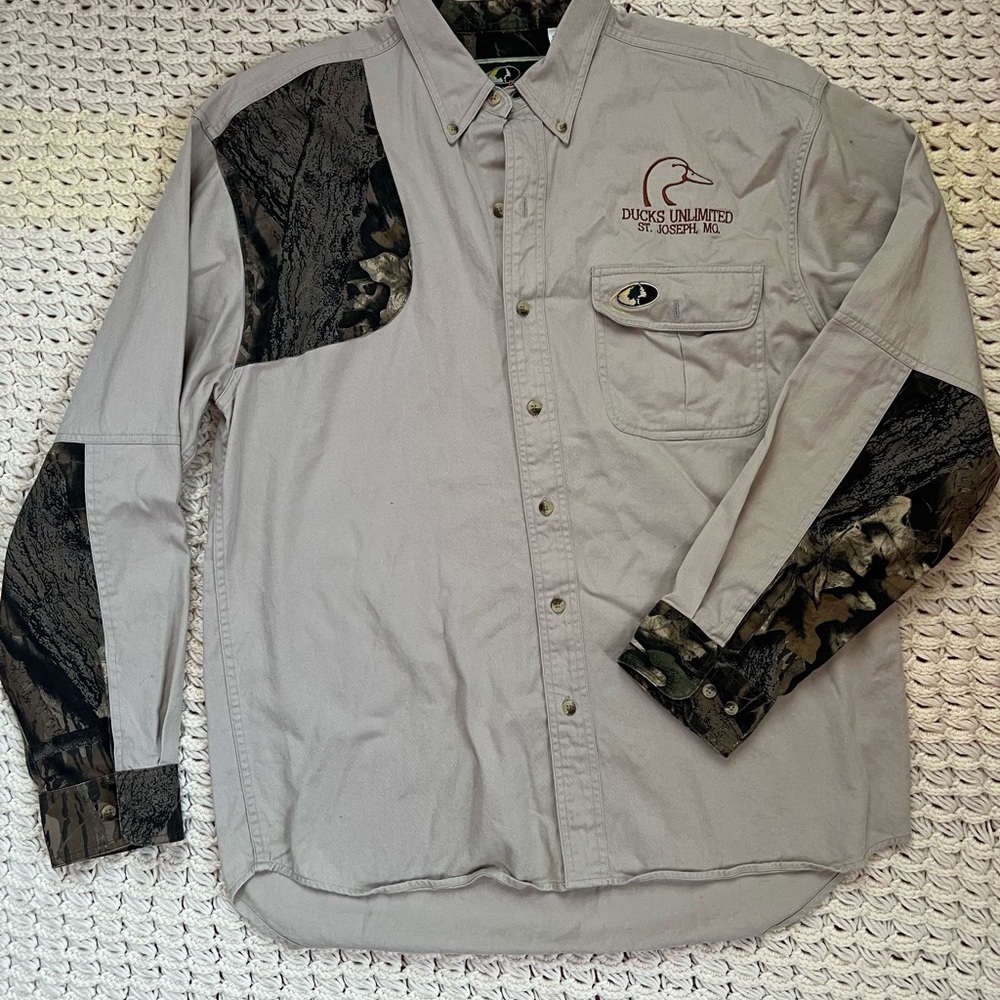 MOSSY OAK Ducks Unlimited Khaki Camouflage Button-Up Shirt Embroidered Men’s L